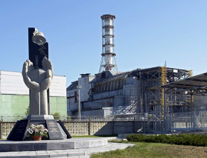 NPP_Chernobyl_incl_memorial_l